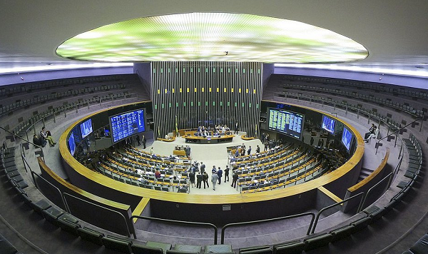 Outra novidade é que todos os crimes previstos nessa Lei vão ter as penas aumentadas de 1/3 até a metade quando são realizados em contexto ou com intuito de descontração, diversão ou recreação (Foto: Roque de Sá/Agência Senado)