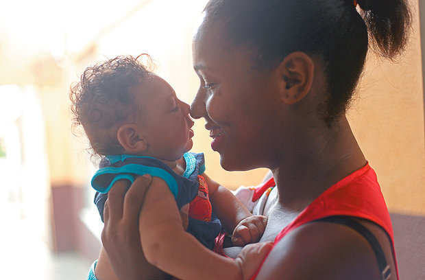 Mães que têm contato com o Zika nos primeiros meses de gravidez são mais vulneráveis à microcefalia (Foto: Marina Silva/CORREIO)