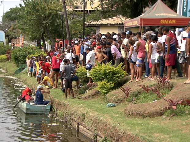 Corpo foi encontrado nesta sexta-feira no Dique do Tororó (Foto: Reprodução/TV Bahia)