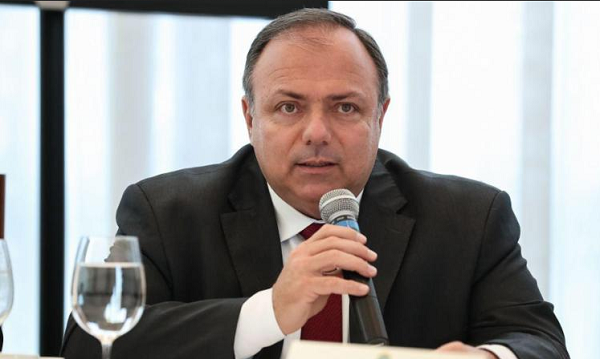 Ministro general Eduardo Pazuello (Foto: Reprodução)