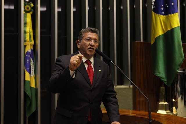Caetano convocou a população para a Greve Geral, chamada pelas Centrais Sindicais na próxima sexta-feira, dia 28